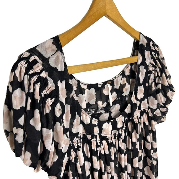 FREE PEOPLE Meg’s All Over Leopard Camo Print Scoop Neck Bubble Hem Blouse - Picture 4 of 11